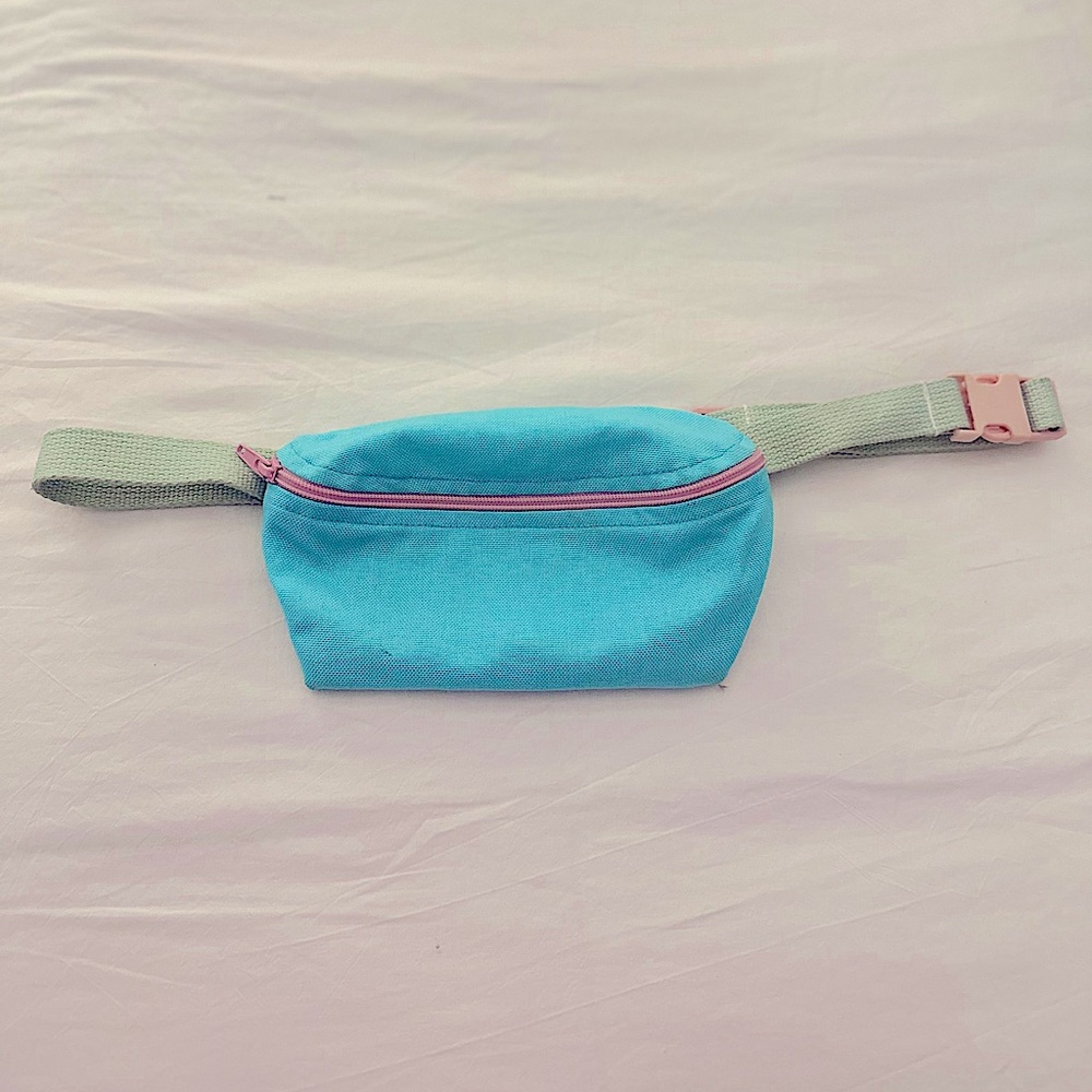 American Apparel fanny pack- GREAT CONDITION